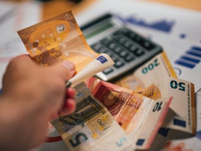 pexels-jakubzerdzicki-28763701